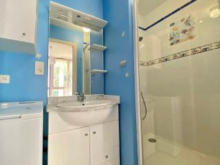 Appartement 2 pers. rénové avec balcon, accès plage et centre-ville à pied - Classé 2* - FR-1-231-285 - 3
