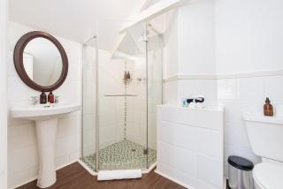 River Manor Boutique Hotel by The Living Journey Collection - 1