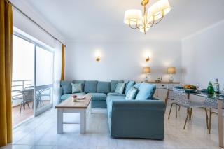 Stylish Seashore Apartment - Lagos - 9