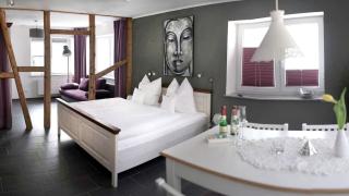 Pension & Seminarhaus "Haus am Fluss" - Laurenburg - 9