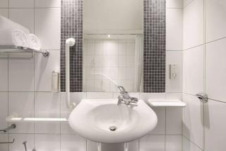 Ramada London North - Barnet - 3