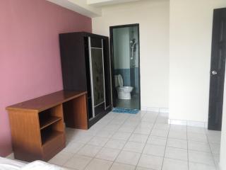 Globallon Services Apartment, Melaka Town Hotel - 5