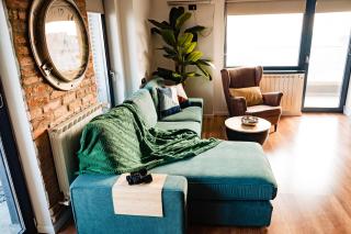 Rooftop Apt with Large Harbor View Terrace - Constanţa - 9