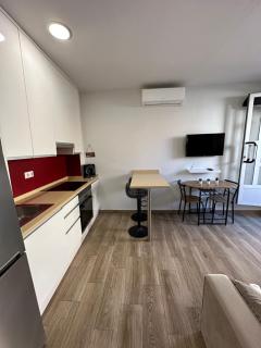 Pequeño apartamento cerca del paseo - 1