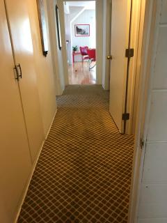 Secluded, Charming and Unique! Spacious Apartment EXCELLENT Central Location - San Diego - 1