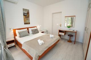 Rooms Magnolia with Pool - Novalja - 6