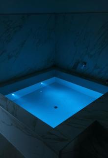 The Saint Stays - Bari - 7