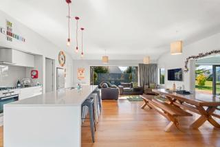 Cedar Sanctuary - Albert Town Holiday Home - Wanaka - 2