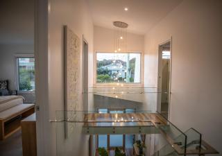 Luxurious Terrace Hideaway with a Heated Pool - 9