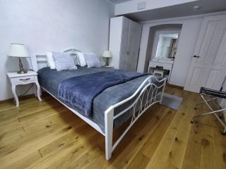 Romantic suite with sauna, free parking - 9