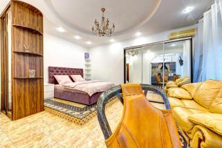 СВІТЛО! VIP Apartment in the Druzhby Narodiv metro station - Kyiv - 8