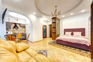 СВІТЛО! VIP Apartment in the Druzhby Narodiv metro station - Kyiv - 5