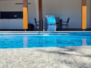CASA CON PISCINA Y BARBACOA - Freigido - 0