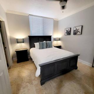 Beach Club B2003- 4 bdrm-4 bath-Updated Beachfront Condo - 7