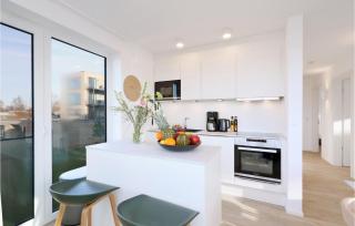 Beach Front Apartment - Lembruch - 8