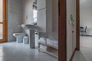 Cagliari Modern Apartment with Private Parking! - Cagliari - 3