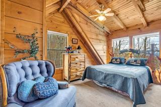 A Mountain Perch - Log Cabin with Hot Tub & Game Room near Pigeon Forge Pet Friendly - 9