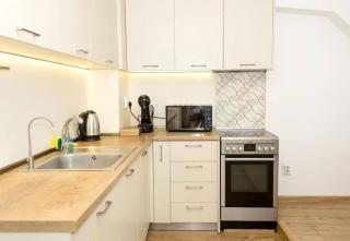 Modern Bright Apartment Close to City Center and Grand MALL - Varna City - 6