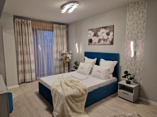 Alecsa 2 Luxury Residence - 1