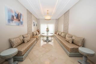 Luxury Apartment - Airport - 2