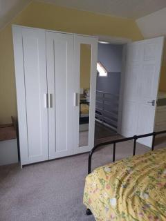 Hillview - 2