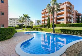Beachfront Seaview Litoralmar apt, Fast WIFI, Airco, Pool, Private Parking - Portimão - 2