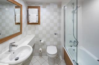 Holiday Inn Gloucester - Cheltenham by IHG - Gloucester - 8