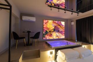 Maximum Exclusive Suite & Spa - 4