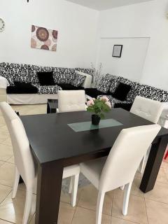 Lovely Beach Apartment - Golem - 2
