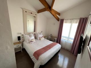 Logis Hotel De La Clape - Narbonne-Plage - 3