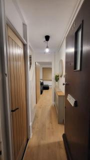 London Flat - Good Access To Central and more! - 0