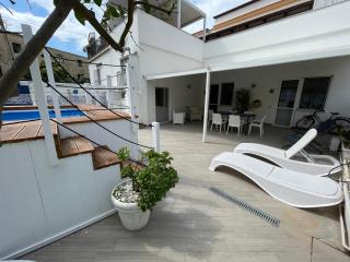 Villa Spring Apartments - Meta - 4