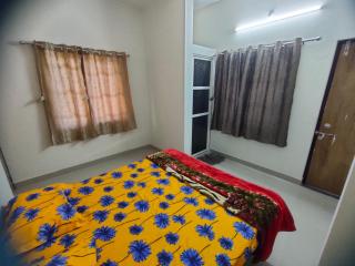 My Nest - Best Homestay for Peaceful Stay with Comfort - Bhuj - 3