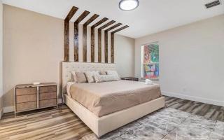 #399-Dreamlike 6 Bed Villa with South Westerly facing pool - 8