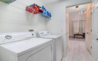 #399-Dreamlike 6 Bed Villa with South Westerly facing pool - Davenport - 5