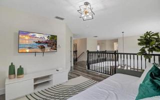 #399-Dreamlike 6 Bed Villa with South Westerly facing pool - Davenport - 3