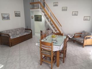 Panos & Antzy Apartments - Kalamata - 1