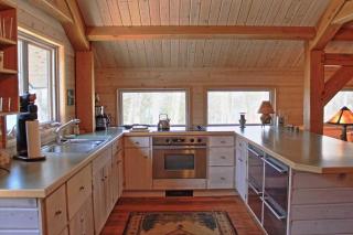 Tree Fort - Honeymoon Cottage on Lake Michigan - Harbor Springs - 3