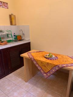 Mona‘s Tiny Djungle House - 2