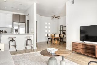 Studio City 1BR w Gym Pool WD nr TJ WF LAX-628 - 8