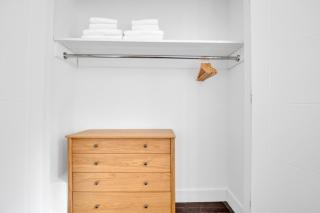 Midtown 2BR w Elevator Doorman nr shopping NYC-737 - 1