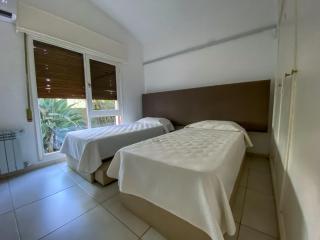 Casa en centro de Carlos Paz con pileta - Villa Carlos Paz - 2