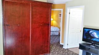 Lakeshore Suites - North Bay - 8