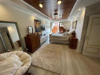 Four Bedroom Chalet with Private Pool in the Heart of Rioja Alavesa - Laguardia - 1