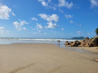 Praia do Tombo - Pé na areia - 2