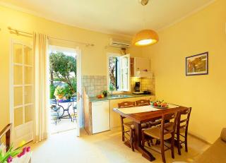 Alkyon Apartments & Villas Hotel - Lygia - 1