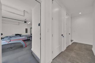 Amazing Location! Rooftop Patio, Pool & Game room! - Charlotte - 8