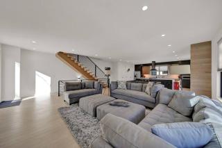 Amazing Location! Rooftop Patio, Pool & Game room! - Charlotte - 3