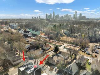Amazing Location! Rooftop Patio, Pool & Game room! - Charlotte - 2