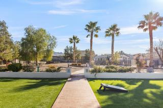 Spacious Desert Getaway! - Henderson - 5